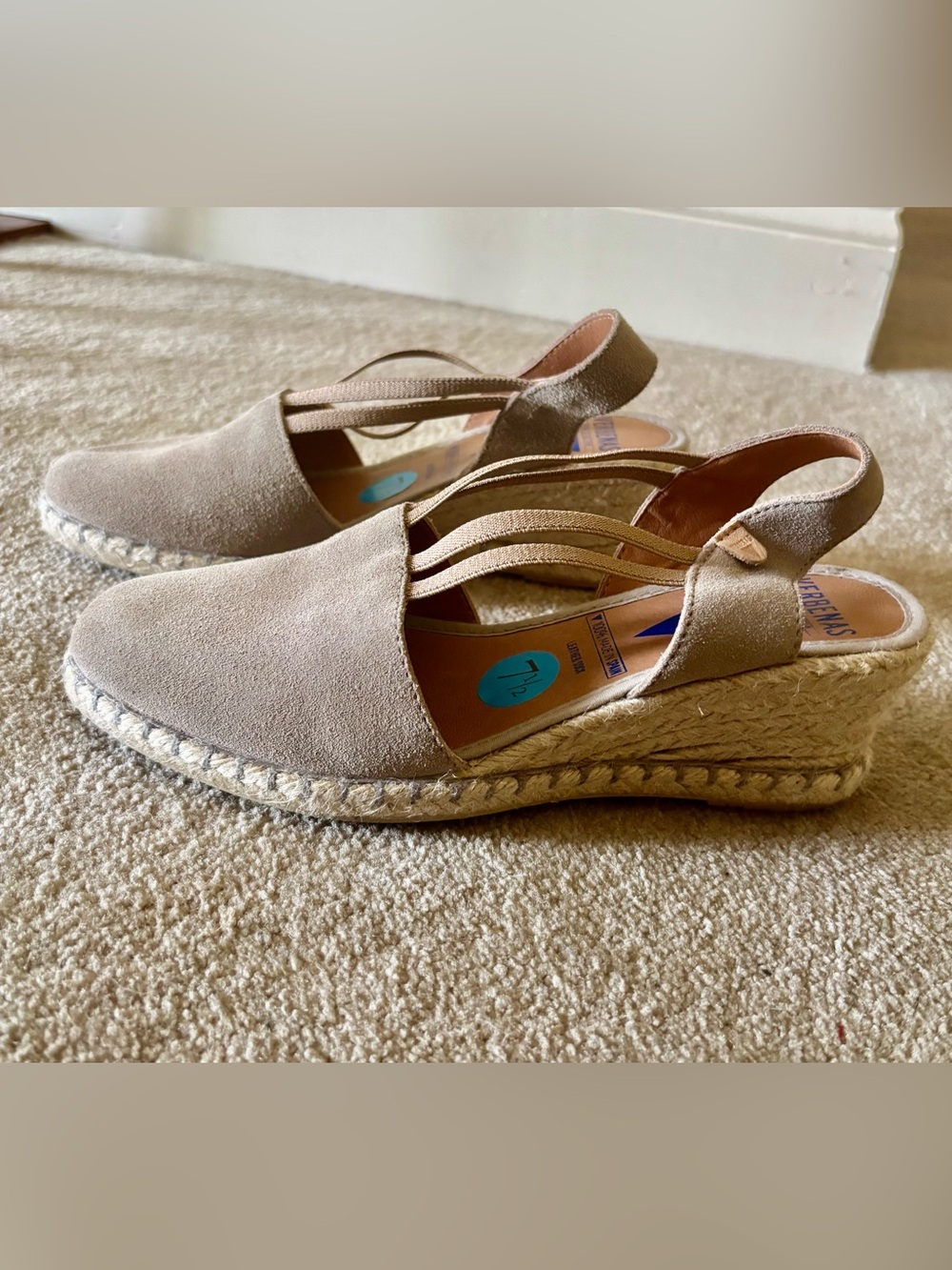 Verbenas Wedge Sandals